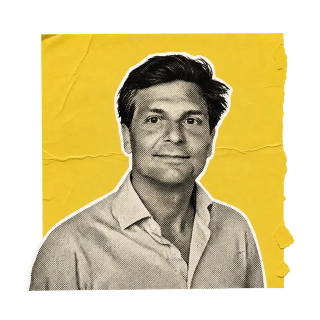 Collageportret van Eelco Wynia op geel papier.